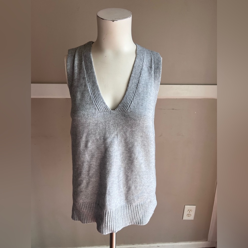 Gray Sleeveless Knit Sweater Vest